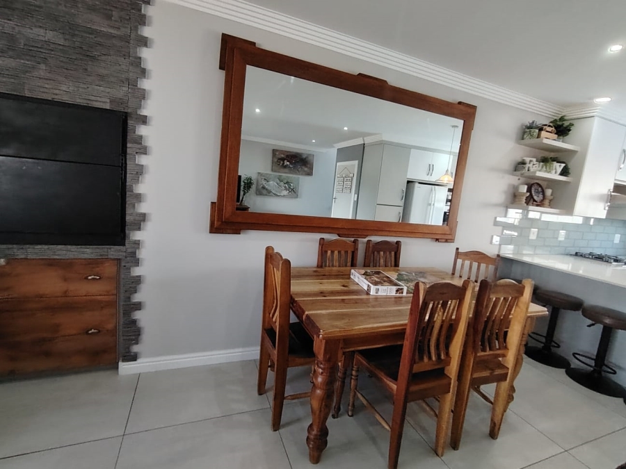 3 Bedroom Property for Sale in Hartenbos Central Western Cape